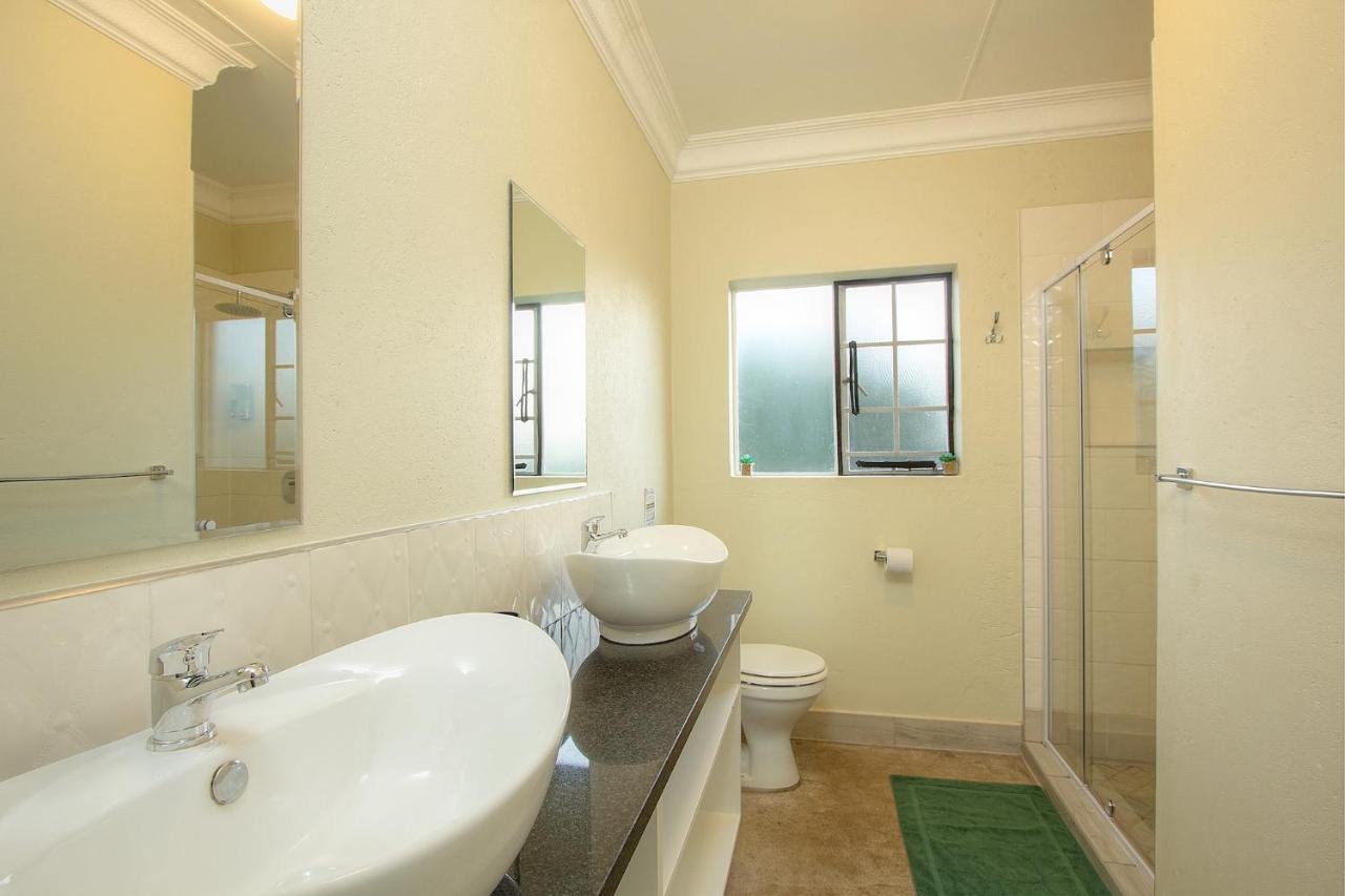 Kruger'S Retreat House & Kruger'S Rest Studio Marloth Park Εξωτερικό φωτογραφία