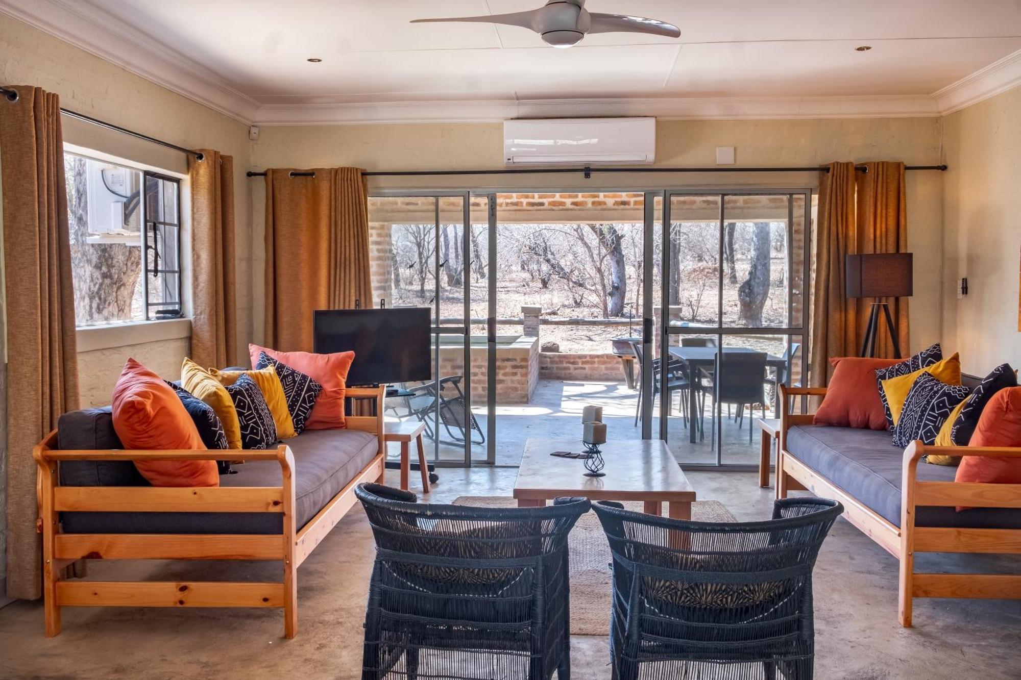 Kruger'S Retreat House & Kruger'S Rest Studio Marloth Park Εξωτερικό φωτογραφία